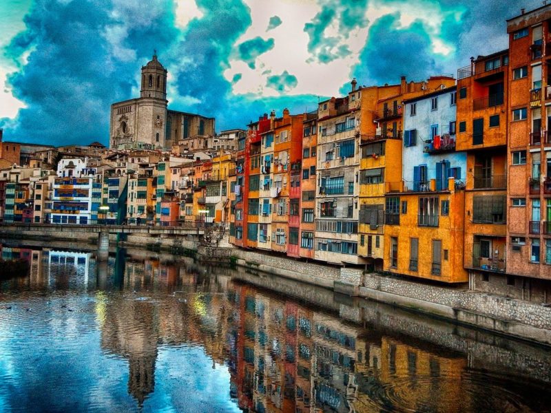 vista de Girona ciudad habitaciones residencias universitarias Unihabit