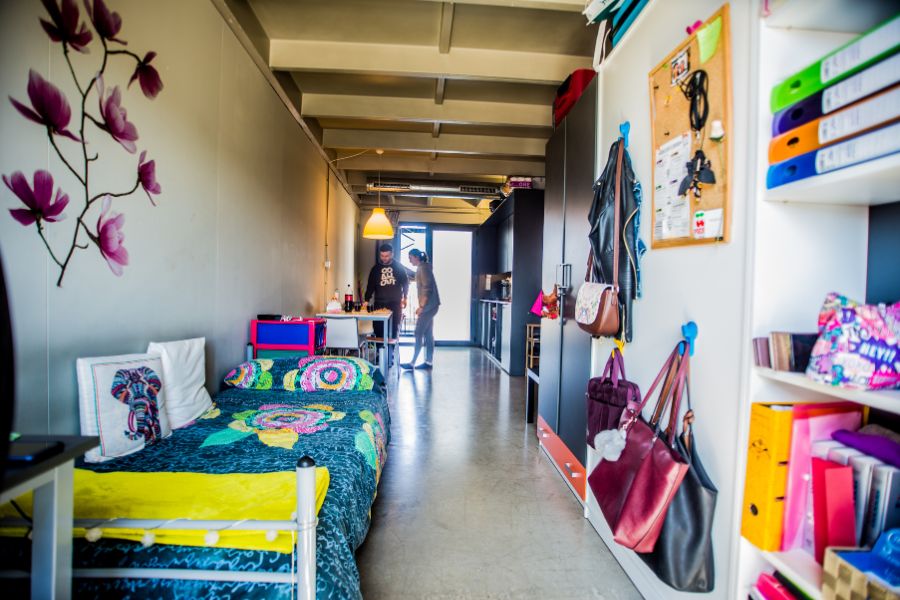 como decorar un dormitorio universitario acogedor