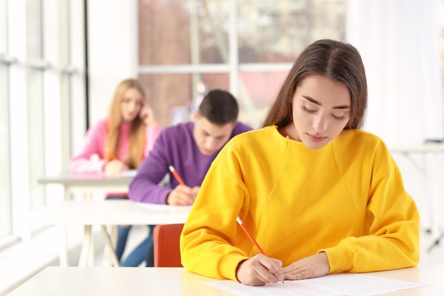nuevos grados universitarios 2025 cataluna universidades
