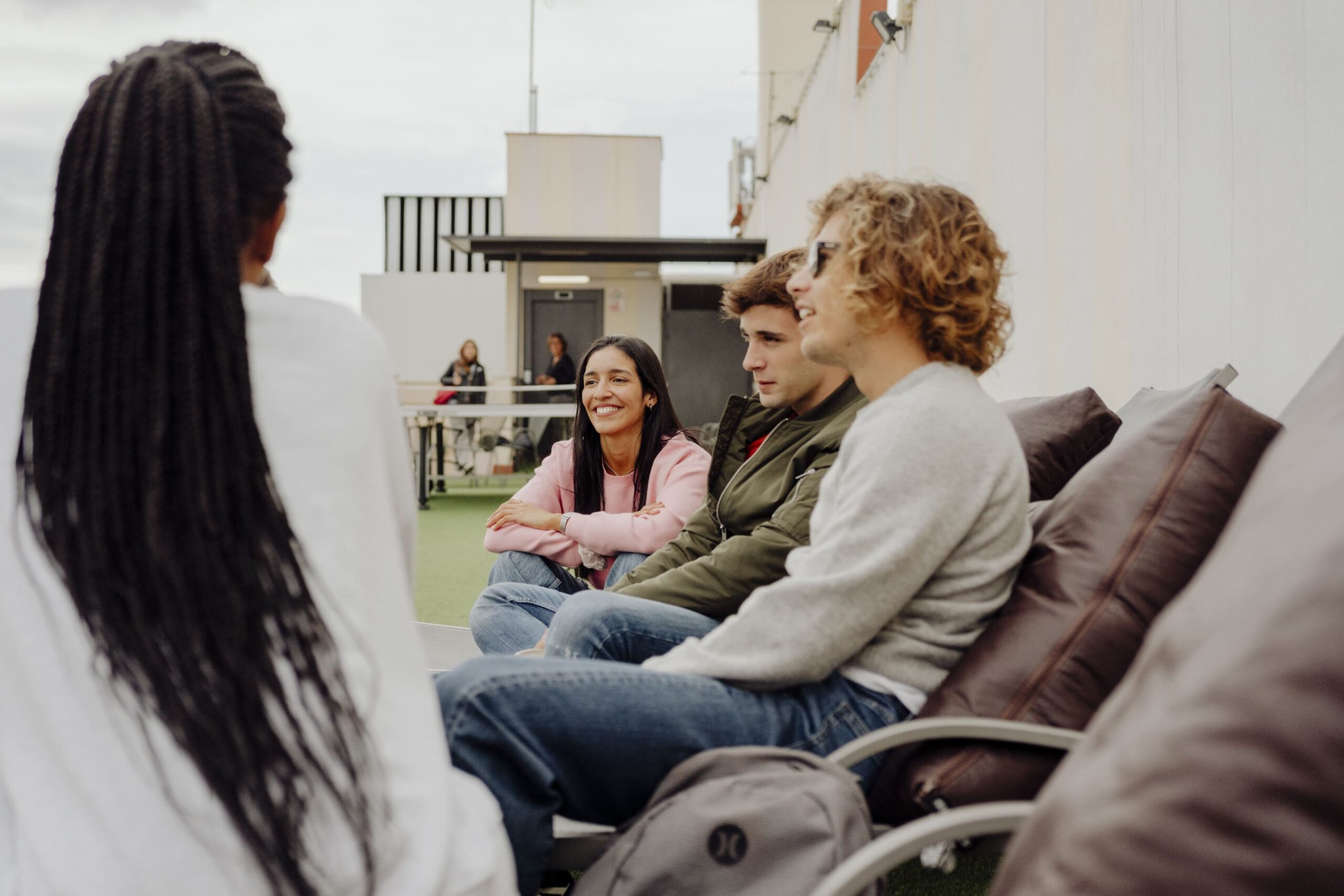 residencia universitaria en Barcelona con servicios incluidos estudiantes scaled