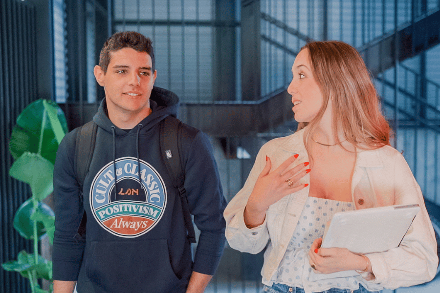 consejos para volver a la universidad​ después de las vacaciones social