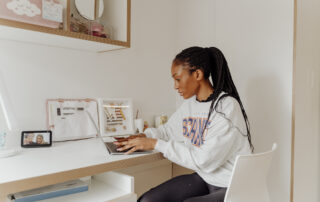 carnet-estudiante-internacional-Unihabit