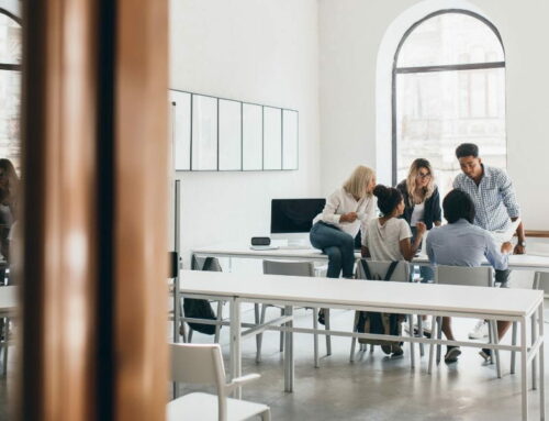 Universidades privadas vs públicas en Barcelona: diferencias clave para elegir bien