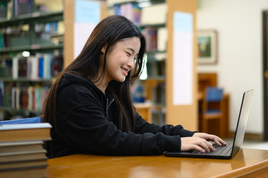 Carné de estudiante: qué es, ventajas y descuentos según tu universidad 1 carne-de-estudiante